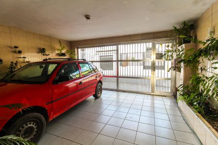 Casa à venda com 140m², 2 quartos e 2 vagas Casa à venda com 140m², 2 quartos e 2 vagasGaragem