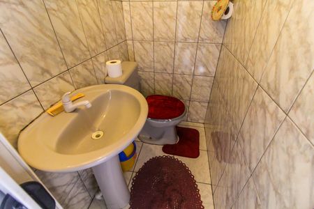 Casa à venda com 140m², 2 quartos e 2 vagas Casa à venda com 140m², 2 quartos e 2 vagasLavabo