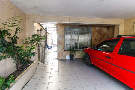 Casa à venda com 140m², 2 quartos e 2 vagas Casa à venda com 140m², 2 quartos e 2 vagasGaragem
