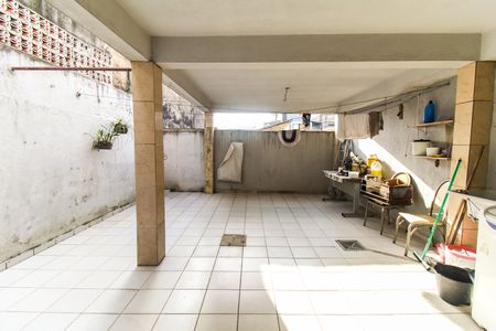 Casa à venda com 140m², 2 quartos e 2 vagas Casa à venda com 140m², 2 quartos e 2 vagasLavanderia
