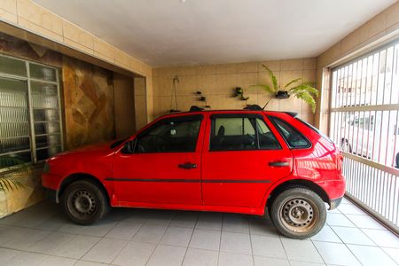 Casa à venda com 140m², 2 quartos e 2 vagas Casa à venda com 140m², 2 quartos e 2 vagasGaragem