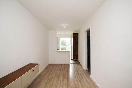 Sala de apartamento para alugar com 2 quartos, 50m² em Jardim Sandra, Cotia