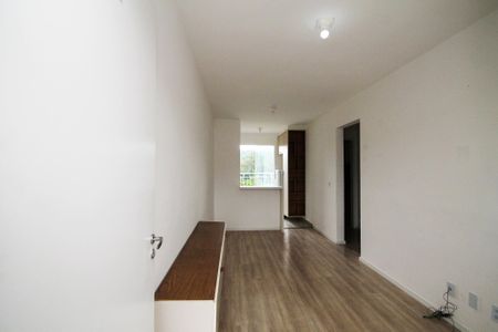Entrada de apartamento para alugar com 2 quartos, 50m² em Jardim Sandra, Cotia