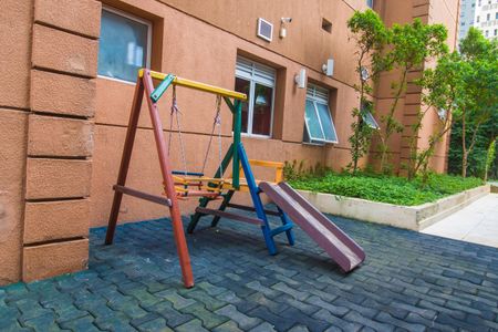 Apartamento à venda com 68m², 2 quartos e 2 vagasÁrea comum - Playground