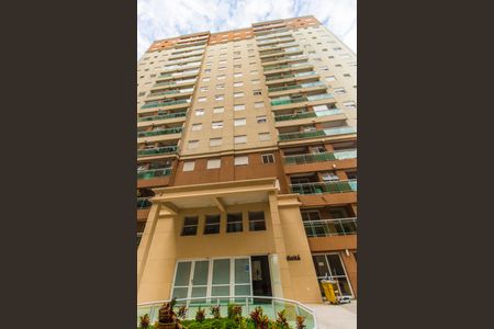 Apartamento à venda com 68m², 2 quartos e 2 vagasFachada do bloco