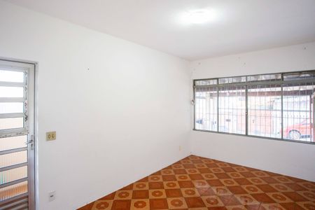 Sala Casa 1 de casa para alugar com 3 quartos, 84m² em Jardim Miriam, São Paulo