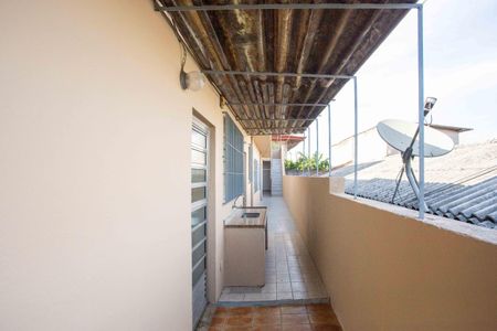 Casa para alugar com 84m², 3 quartos e 1 vagaÁrea comum