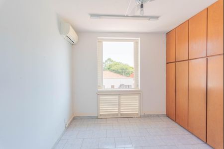 Casa para alugar com 286m², 3 quartos e 4 vagas Casa para alugar com 286m², 3 quartos e 4 vagasQuarto 2