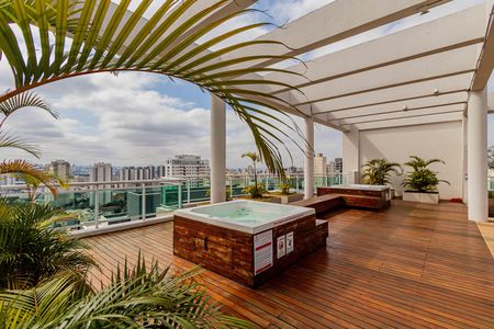 Studio à venda com 33m², 1 quarto e 1 vaga Studio à venda com 33m², 1 quarto e 1 vagaÁrea comum - Rooftop