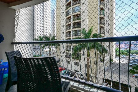 Apartamento à venda com 111m², 3 quartos e 2 vagasVaranda