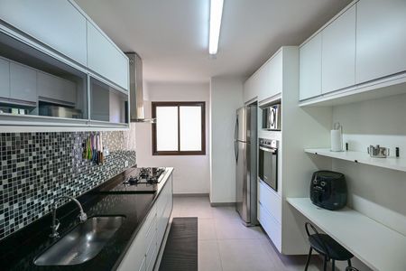 Apartamento à venda com 111m², 3 quartos e 2 vagasCozinha