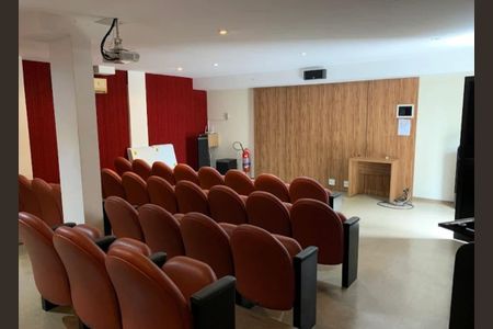 Apartamento à venda com 82m², 3 quartos e 2 vagasÁrea externa