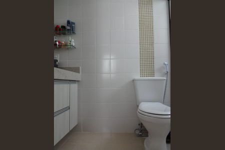 Apartamento à venda com 82m², 3 quartos e 2 vagasBanheiro