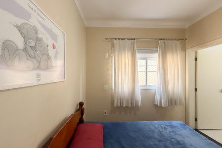 Casa de condomínio para alugar com 250m², 3 quartos e 4 vagasSuíte 2