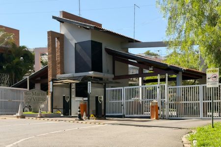 Casa de condomínio para alugar com 250m², 3 quartos e 4 vagasFachada e portaria