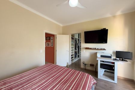 Casa de condomínio para alugar com 250m², 3 quartos e 4 vagasSuíte 1