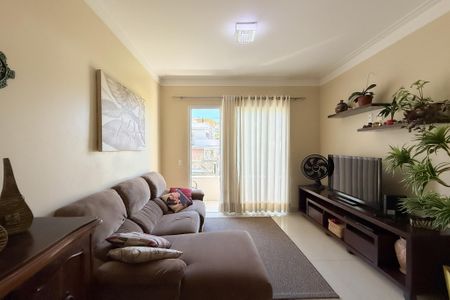 Casa de condomínio para alugar com 250m², 3 quartos e 4 vagasSala de TV