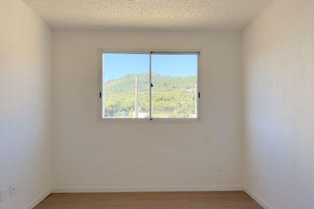 Sala de apartamento para alugar com 2 quartos, 44m² em Jardim Carvalho, Porto Alegre