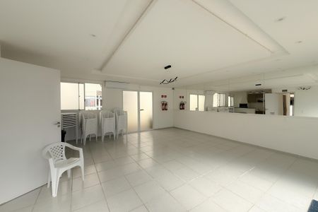 Apartamento à venda com 44m², 2 quartos e sem vagaÁrea comum - Salão de festas