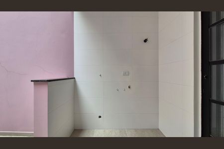 Casa à venda com 180m², 3 quartos e 2 vagas Casa à venda com 180m², 3 quartos e 2 vagasArea de serviço
