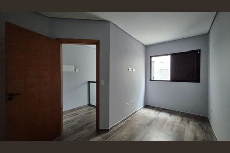 Casa à venda com 180m², 3 quartos e 2 vagas Casa à venda com 180m², 3 quartos e 2 vagasQuarto