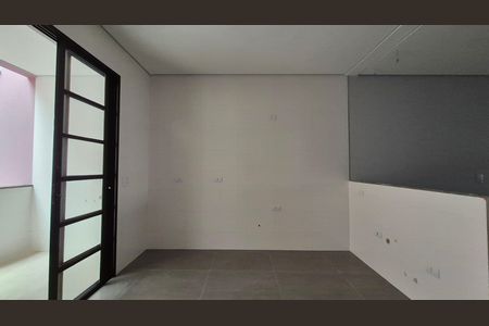 Casa à venda com 180m², 3 quartos e 2 vagas Casa à venda com 180m², 3 quartos e 2 vagasCozinha