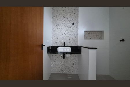 Casa à venda com 180m², 3 quartos e 2 vagas Casa à venda com 180m², 3 quartos e 2 vagasBanheiro da suíte 2
