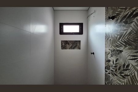 Casa à venda com 180m², 3 quartos e 2 vagas Casa à venda com 180m², 3 quartos e 2 vagasBanheiro da suíte