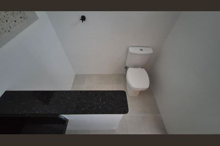 Casa à venda com 180m², 3 quartos e 2 vagas Casa à venda com 180m², 3 quartos e 2 vagasBanheiro da suíte 2