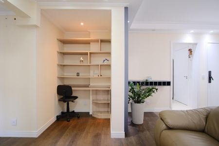 Apartamento à venda com 80m², 2 quartos e 2 vagasSala