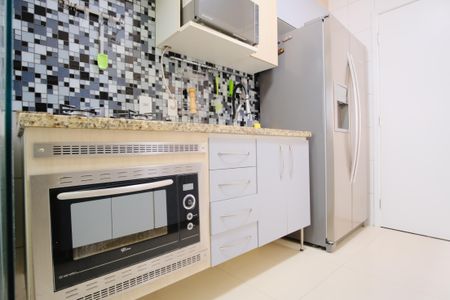 Apartamento à venda com 80m², 2 quartos e 2 vagasCozinha