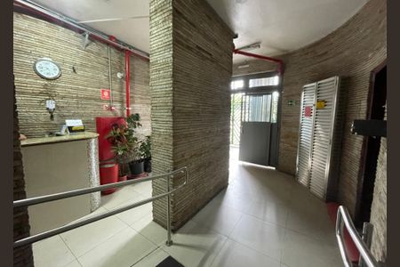 Hall de entrada de kitnet/studio para alugar com 1 quarto, 28m² em Santa Ifigênia, São Paulo