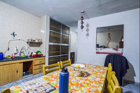 Casa à venda com 127m², 4 quartos e 2 vagasCozinha 1