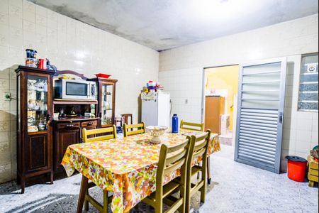 Casa à venda com 127m², 4 quartos e 2 vagasCozinha 1