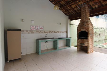 Apartamento para alugar com 45m², 2 quartos e 1 vagaÁrea comum - Churrasqueira