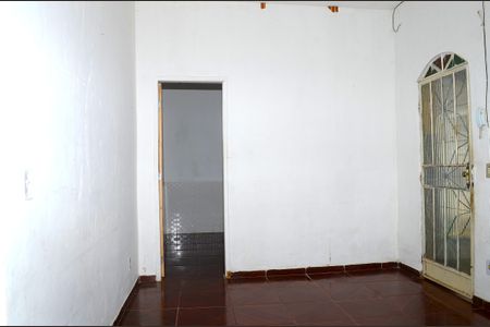 Sala de casa à venda com 3 quartos, 180m² em Dom Silverio, Belo Horizonte