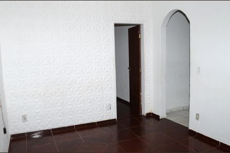 Sala de casa à venda com 3 quartos, 180m² em Dom Silverio, Belo Horizonte