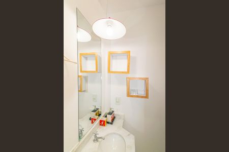 Apartamento para alugar com 53m², 2 quartos e 1 vaga Apartamento para alugar com 53m², 2 quartos e 1 vagaBanheiro