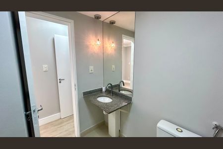 Apartamento à venda com 83m², 3 quartos e 2 vagasBanheiro da Suíte