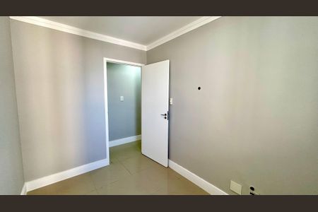 Apartamento à venda com 83m², 3 quartos e 2 vagasQuarto 2