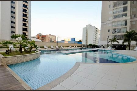 Apartamento à venda com 83m², 3 quartos e 2 vagasÁrea comum - Piscina