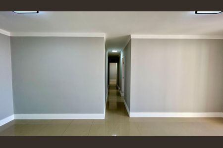 Sala de apartamento para alugar com 3 quartos, 83m² em Jardim Zaira, Guarulhos