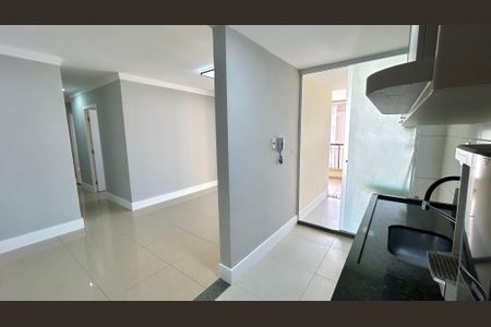 Apartamento à venda com 83m², 3 quartos e 2 vagasCozinha
