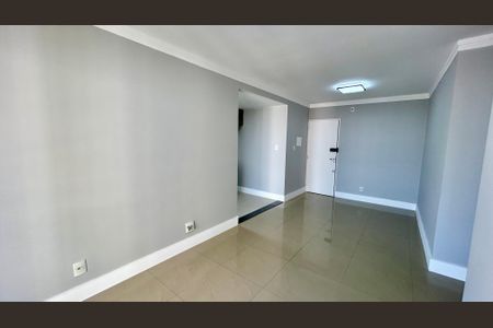 Apartamento à venda com 83m², 3 quartos e 2 vagasSala