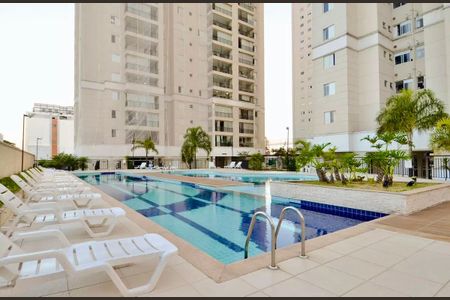 Apartamento à venda com 83m², 3 quartos e 2 vagasÁrea comum - Piscina