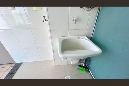 Apartamento à venda com 83m², 3 quartos e 2 vagasÁrea de Serviço