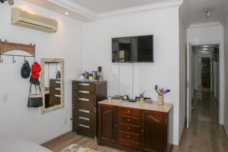 Apartamento à venda com 168m², 3 quartos e 3 vagas Apartamento à venda com 168m², 3 quartos e 3 vagasSuíte 1