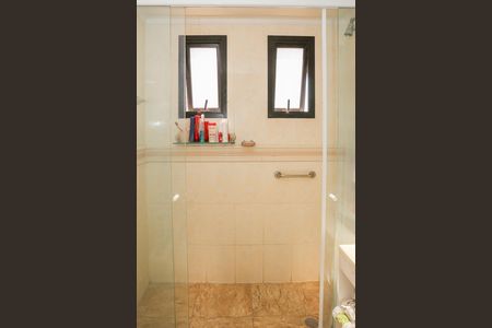 Apartamento à venda com 168m², 3 quartos e 3 vagas Apartamento à venda com 168m², 3 quartos e 3 vagasBanheiro da Suíte 1