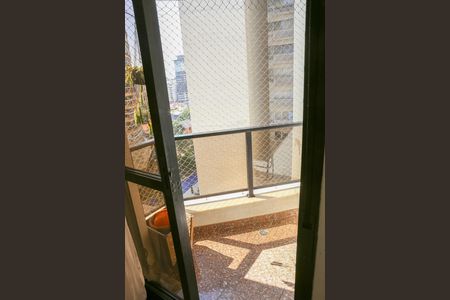 Apartamento à venda com 168m², 3 quartos e 3 vagas Apartamento à venda com 168m², 3 quartos e 3 vagasSuíte 1