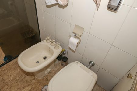 Apartamento à venda com 168m², 3 quartos e 3 vagas Apartamento à venda com 168m², 3 quartos e 3 vagasBanheiro da Suíte 3